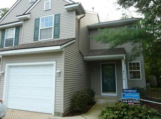 4718 Eastern Ave SE, Grand Rapids, MI 49508
