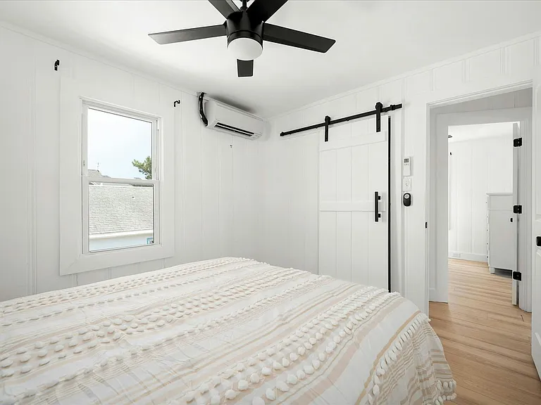 11 43rd St #3 — Photo 15