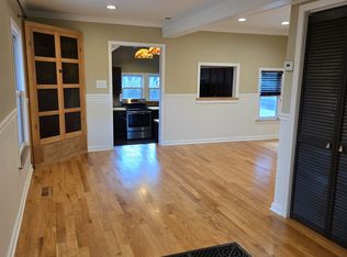 123 Woodward Ave, Rochester, MI 48307