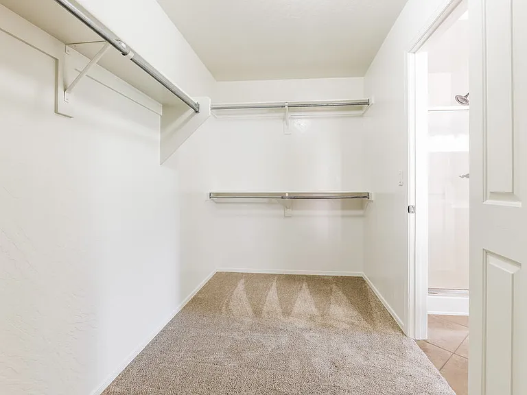 1380 E Sheffield Ave — Photo 12