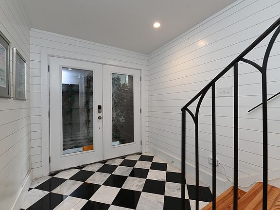2nd image of 375 Huger St #F