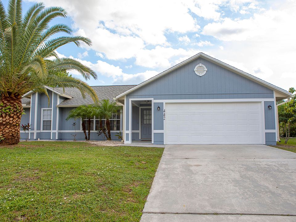 1st image of 442 NW Goldcoast Avenue