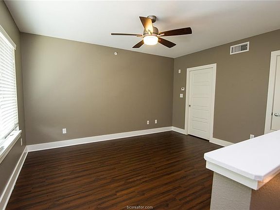 5th image of 403 College Main