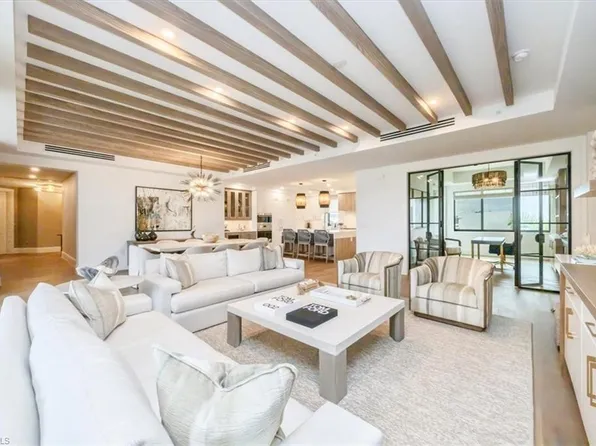 1130 3rd Ave S #416, NAPLES, FL 34102