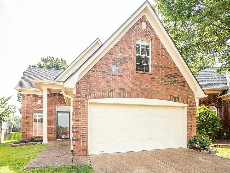 1st image of 628 Ashley Glen Cir E