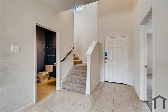4 bed, 2174 sqft, $3,350 — Photo 1