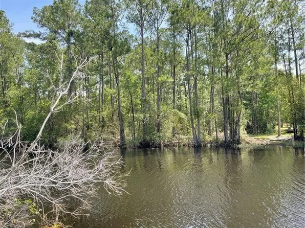 60024 Highway 434, Lacombe, LA 70445