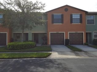 2648 Edgewater Falls Dr, Brandon, FL 33511