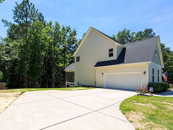 3rd image of 633 Millstone Dr