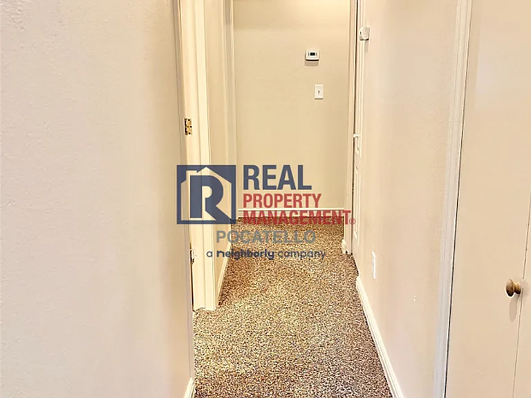 324 Fredregill Rd — Photo 9