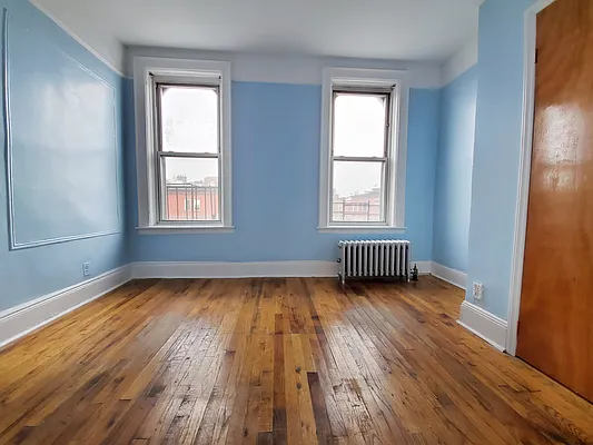 Rented by Rentall Group Inc | media 2