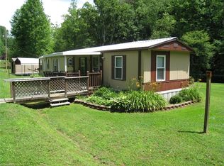 1916 Puckett Rd, Westfield, NC 27053