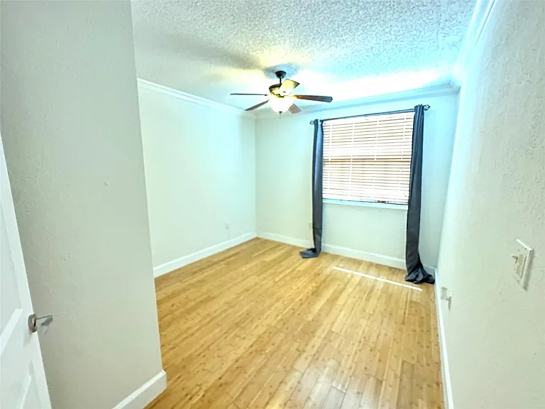 12624 NW 11th Ct — Photo 17