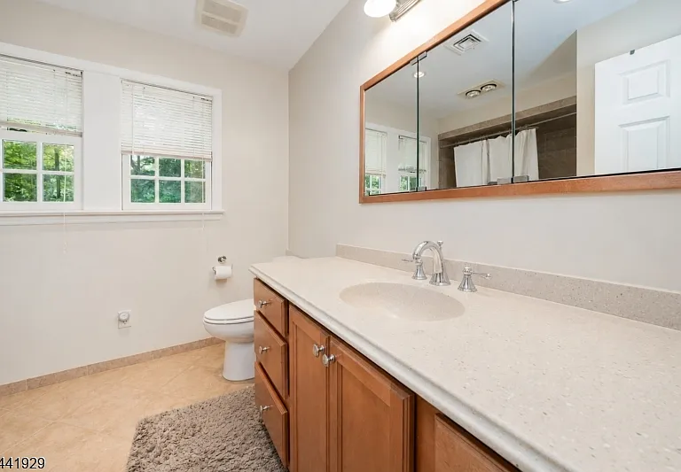 69 Penwood Dr — Photo 37