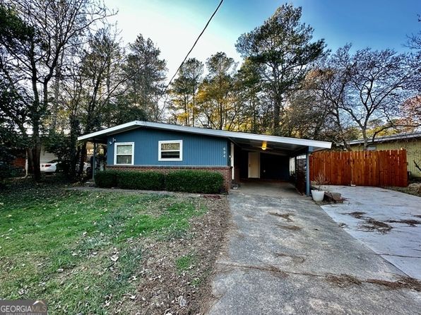 694 Inglewood Dr SE