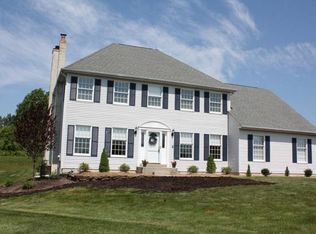 4511 Country View Dr, Doylestown, PA 18902
