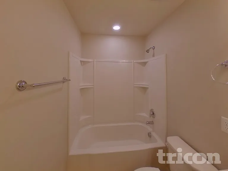4822 Kingdom Dr — Photo 15