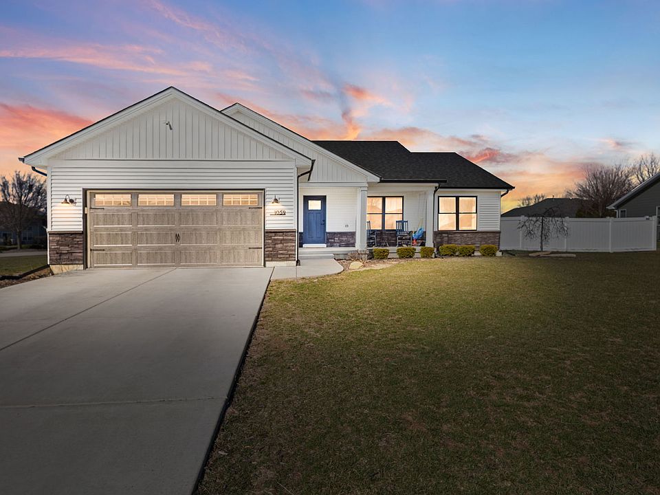 1st image of 1059 Hummingbird Ln