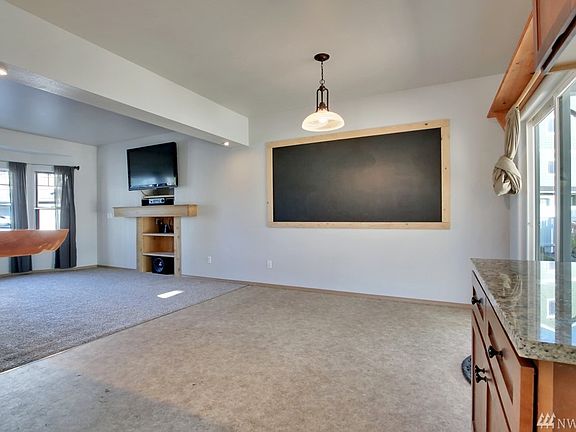 5th image of 3016 S Warner St