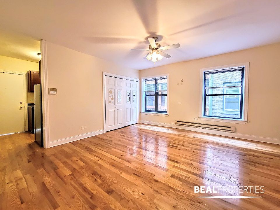 1st image of 821 W Cornelia Ave APT 214