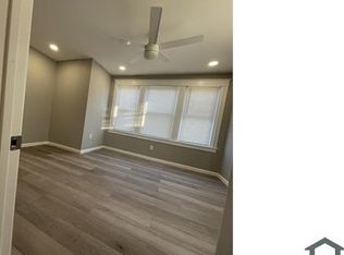 6338 N 18th St FLOOR 3, Philadelphia, PA 19141