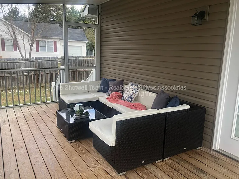 308 Java Way — Photo 26