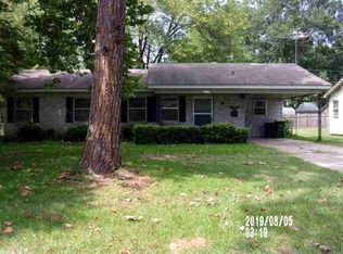 6605 Whippoorwill Ln, North Little Rock, AR 72117