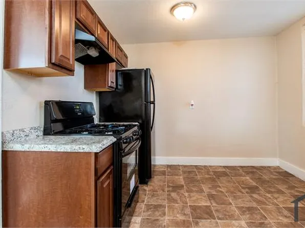 2347 N Wellington Pl #14, Wichita, KS 67204