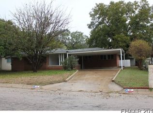 17 Castleberry St, Lampasas, TX 76550