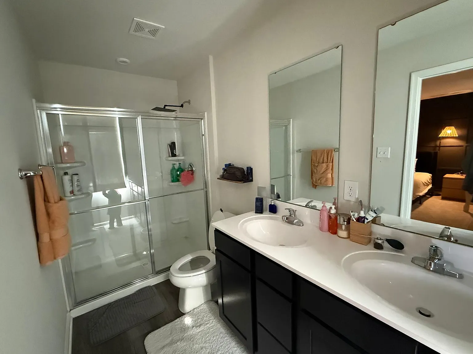 4 bed, 3.5 bath, 2800 sqft, $2,600 — Photo 4