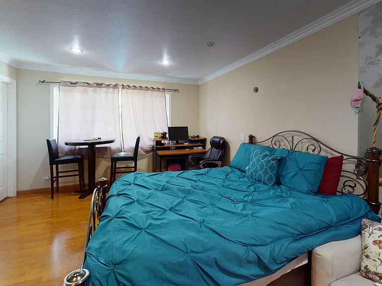 1113 Remington Ct — Photo 12