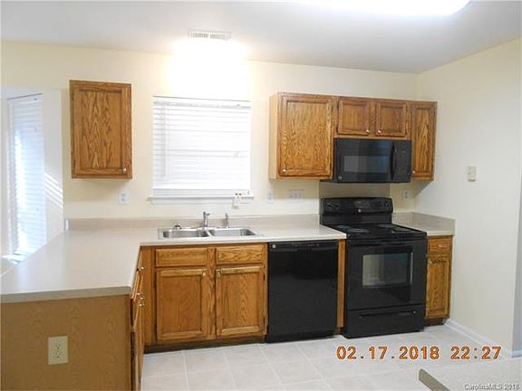 5th image of 3029 Edmonton Pl