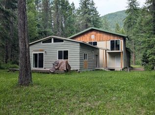 196 Border Ln, Bonners Ferry, ID 83805