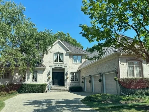 35 Graystone Ln, North Barrington, IL 60010