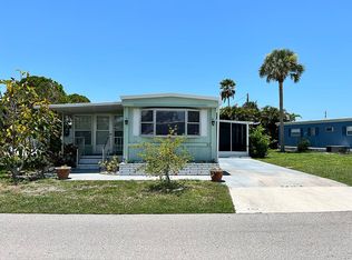 108 Circle Dr, Nokomis, FL 34275