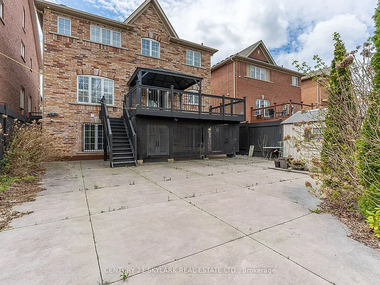 94 Bayhampton Dr #UPSTAIRS — Photo 28