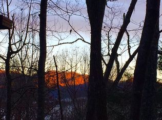 400 Cannon Trl, Franklin, NC 28734