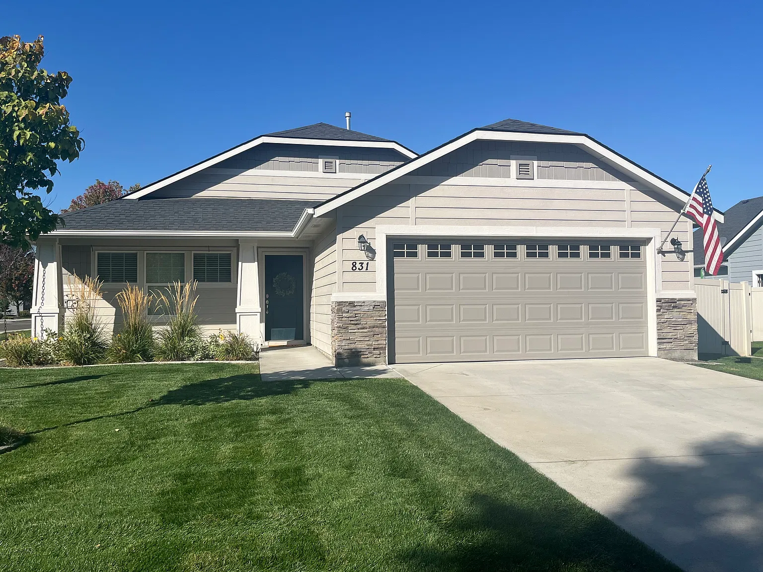 3 bed, 1606 sqft, $2,300 — Photo 1