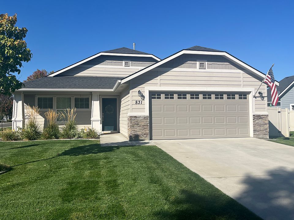1st image of 831 N Cottage Cove Way