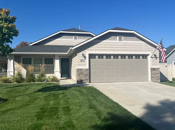 831 N Cottage Cove Way, Star, ID 83669