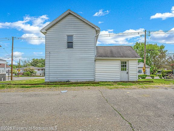5th image of 1012 Main St