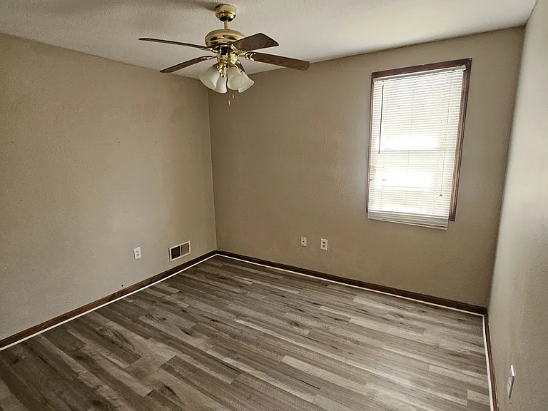 2534 Foraker Ave #1 — Photo 5