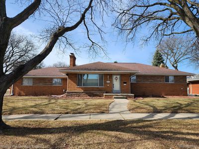 31211 Greenhaven St, Roseville, MI, 48066