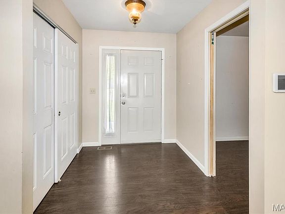 3rd image of 25 Park Pl