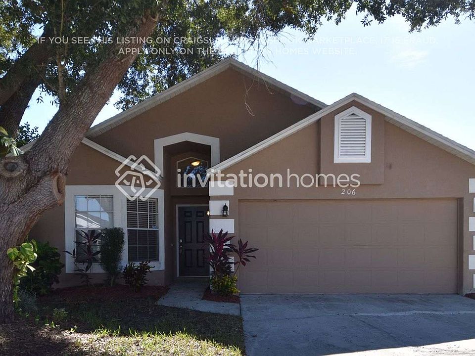 1st image of 206 Lakebreeze Cir