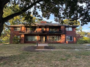 8227 Delmar Blvd #1, Saint Louis, MO 63124