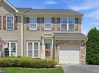 281 Maple Dr, Hanover, PA 17331