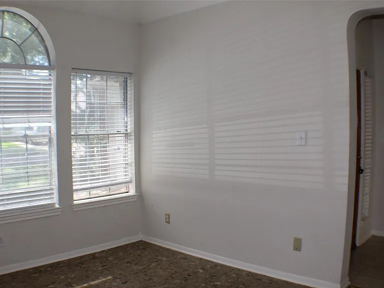 119 Lissa Ln — Photo 7