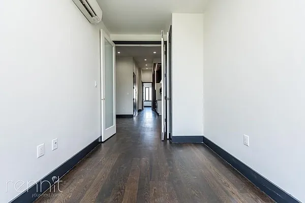 Rented by Rennit Inc. | media 30