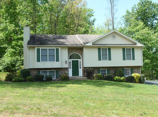 99 Fox Fire, Cloverdale, VA 24077